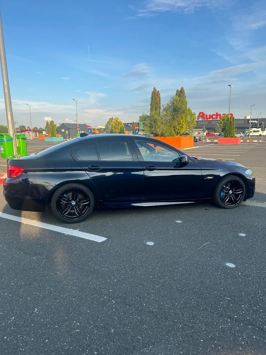 Vand BMW F10 M pachet de fabrica