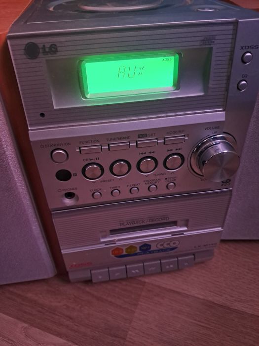 Combină muzicală LG