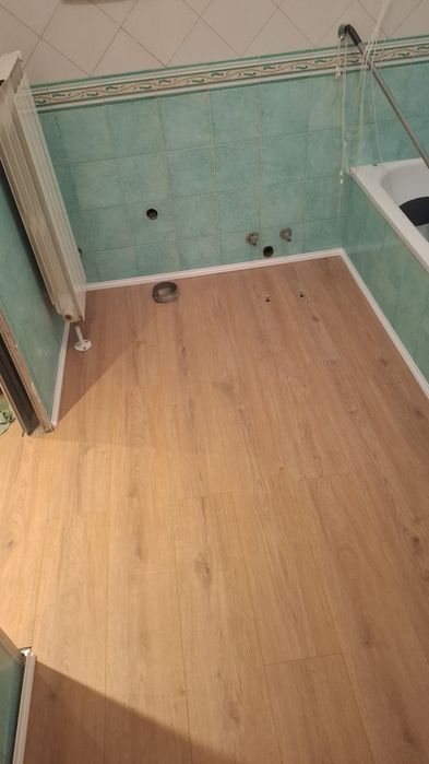 Parchet Laminat Si Spc