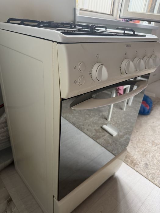 Газовая плита Zanussi