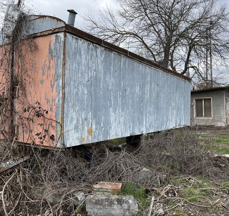 Фургони на колела