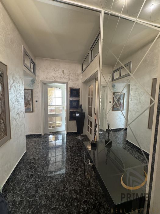 Продава се Многостаен апартамент в Бургас, Център - 120 кв.м за 2667 €/кв.м - Снимка #6