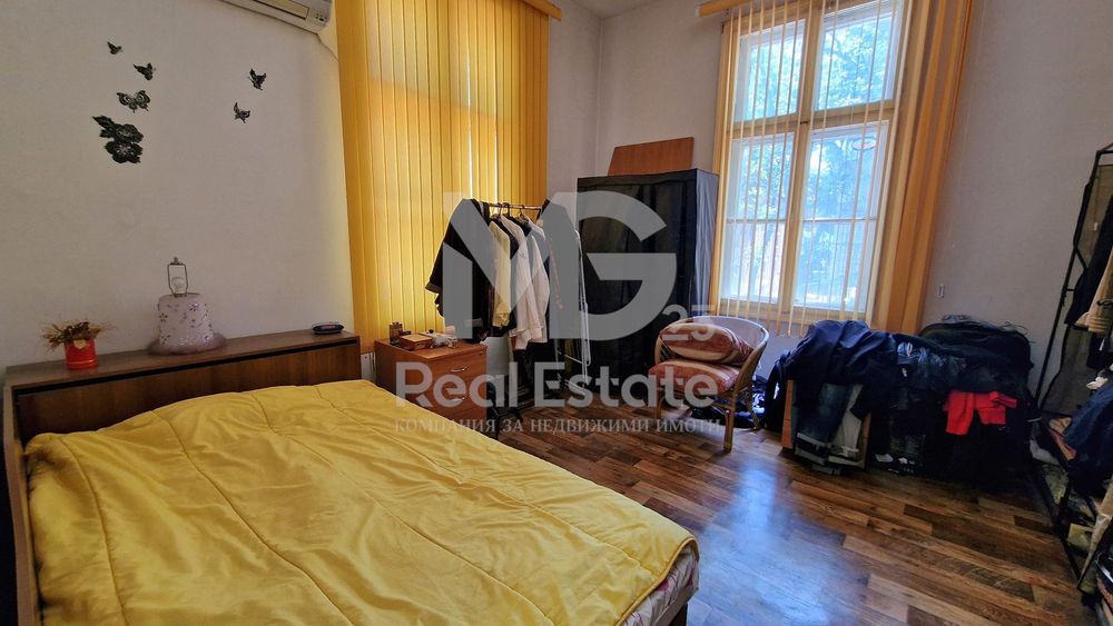 Продава се Етаж от къща в Пловдив, Център - 163 кв.м за 1412 €/кв.м - Снимка #4