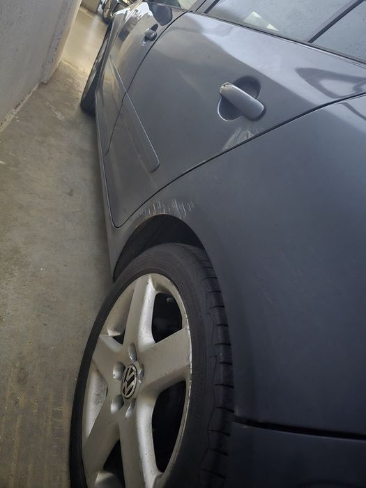 Vând golf V 1.9 tdi+ dsg