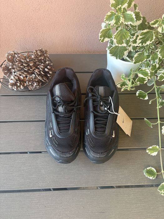 Adidasi Nike