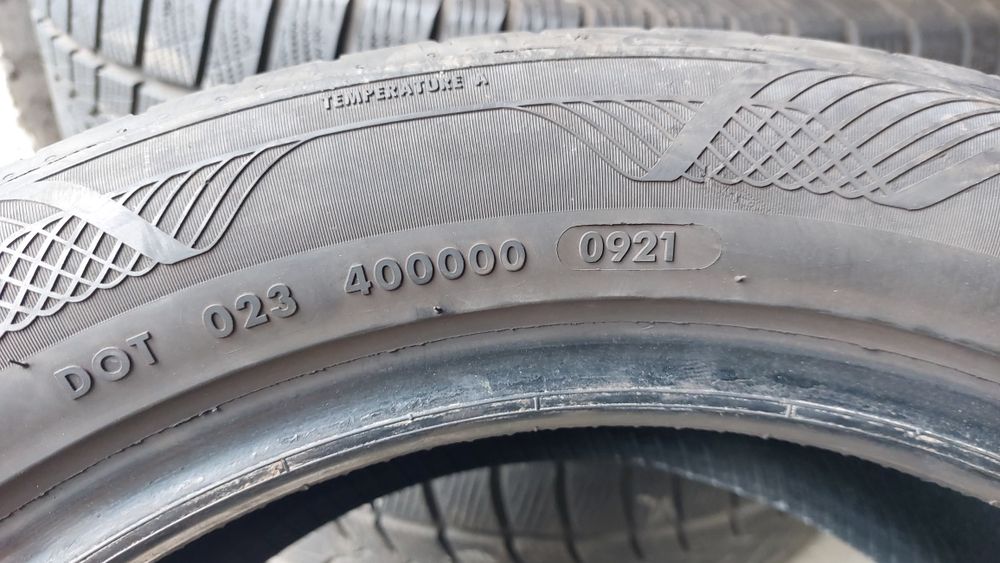 Летни гуми 225/50/17 Vredestein 2 броя