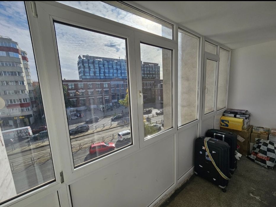 Apartament 3 camere Mobiliat si Utilat Complet,  Bd Iancu de Hunedoara nr 37, etaj 3/8, suprafata totala 64 mp