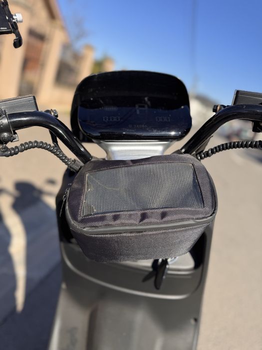 Geanta ghidon scuter / motocicleta cu suport telefon touchscreen GPS