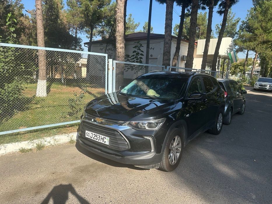 Trecker Ltz машина черного