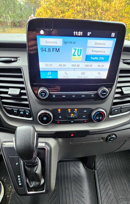 inchiriez ford transit custom in Braila 5 locuri plus marfa