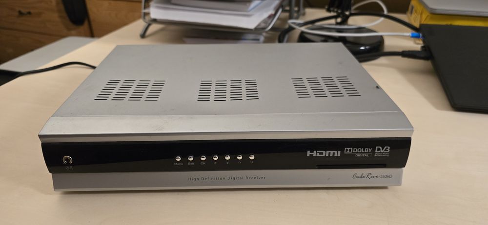 Receiver satelit HD CubeRevo 250HD – HDMI, USB, Ethernet