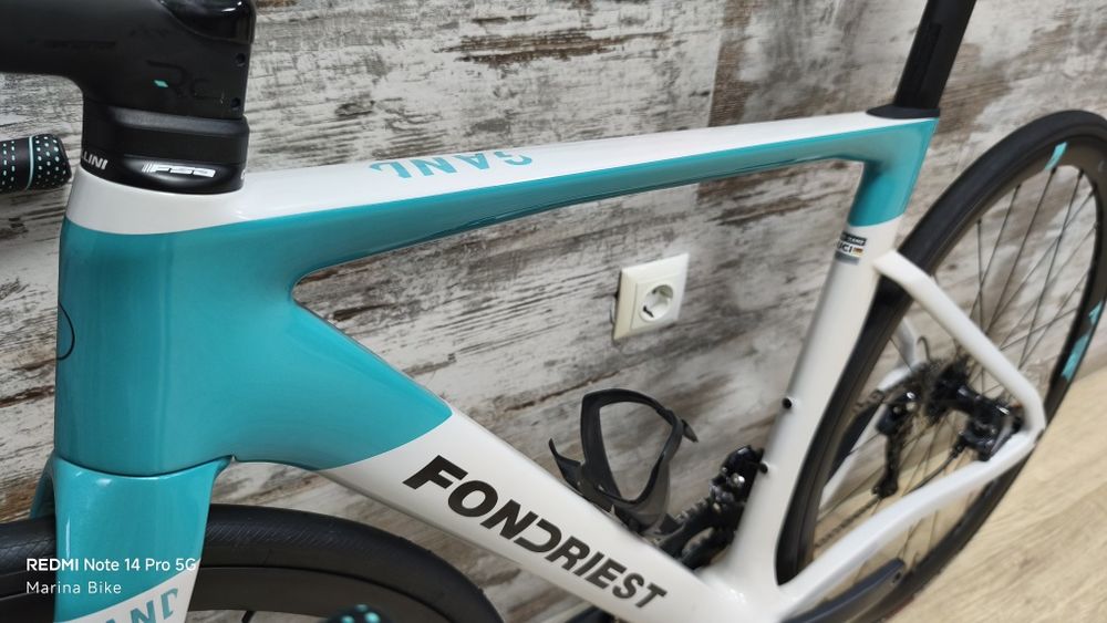 Карбонов шосеен велосипед Fondriest Gand Disc Ultegra Fulcrum 4 | 52