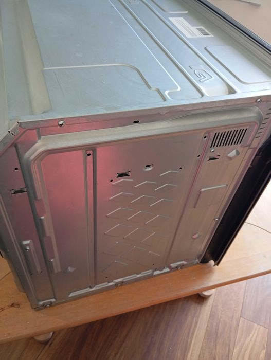 Фурна за вграждане Grundig