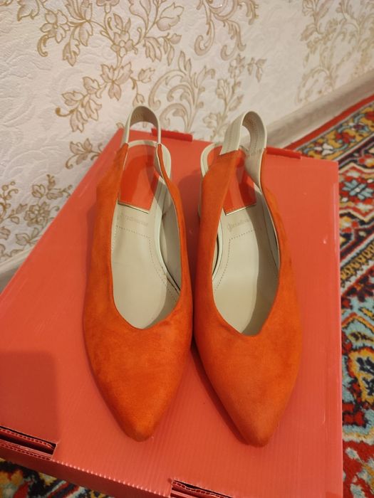 Продам босаножки