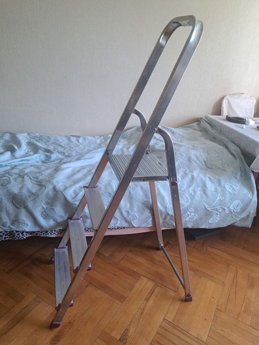 Лестница стремянка