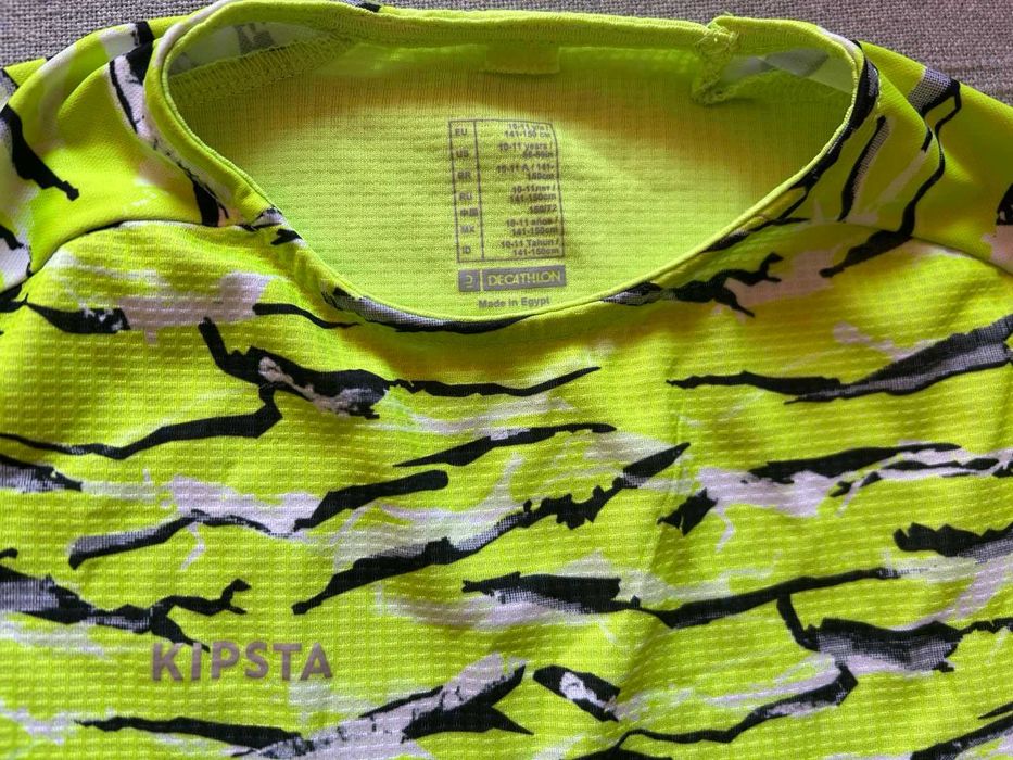 Детска спортна тениска 10-11г., 150см.