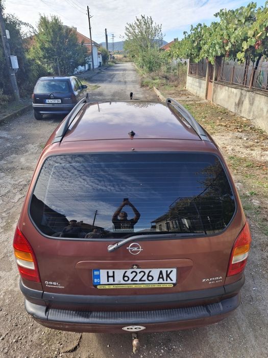 Opel Zafira 2.0 101 к.с.