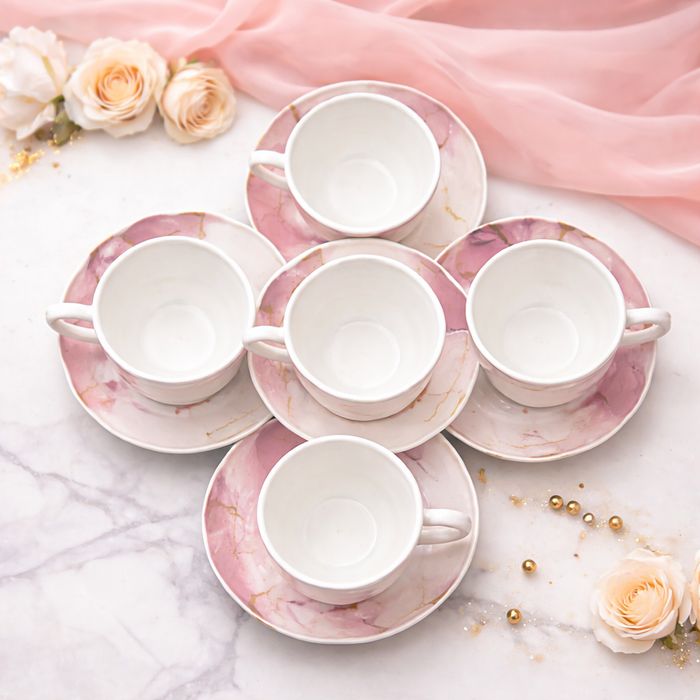 Set serviciu masa opal 32 piese, 6 persoane, alb cu model marmura roz si detalii aurii, farfurii si cesti incluse, model ONIX