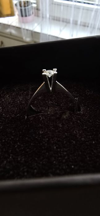 Inel de aur cu diamant