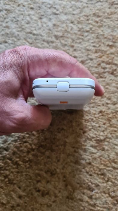 Продавам HTC Dream G1 първият андроид телефон