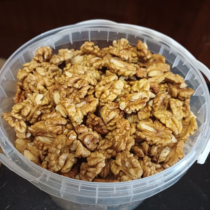 Продаю грецкие орехи