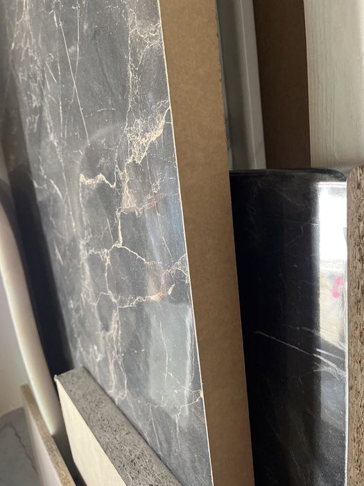 Продам столешку глянец