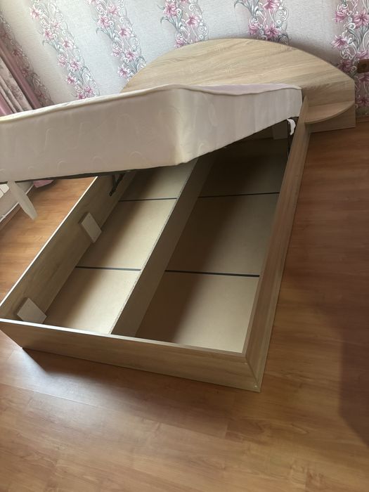 Спалня 140/200 + матрак