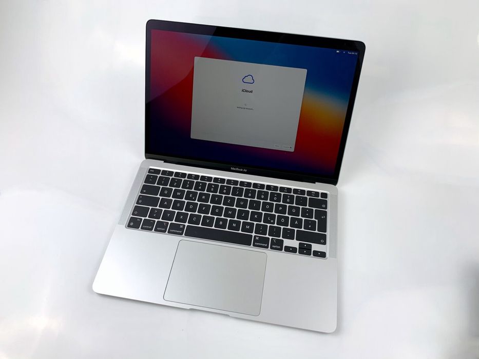 MacBook Air M1 8/256 Silver
