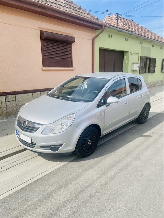 Opel corsa D 1.0 benzina