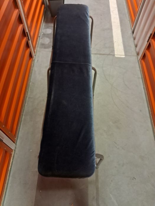 Скамейка без спинки