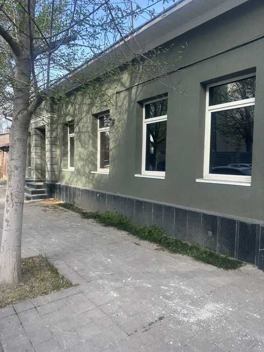 Ж.К.Акай Сити.Продам отличный обьект под бизнес 85квм.+подвал 40квм.