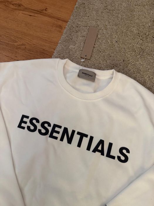 Hanorac essentials