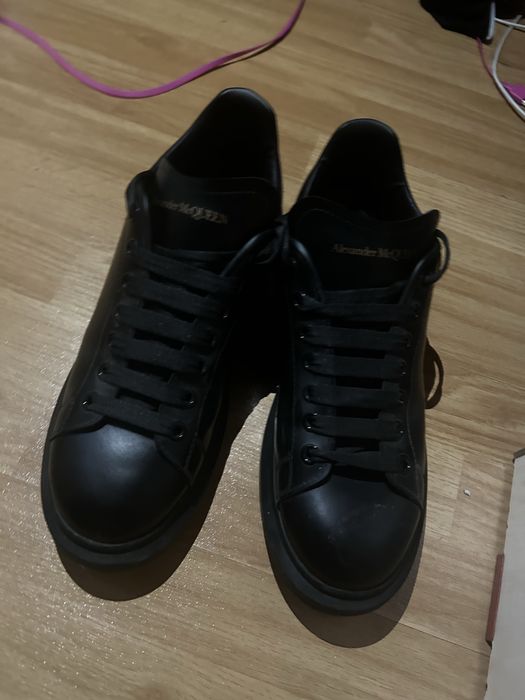 Vand/schimb Alexander McQueen 44
