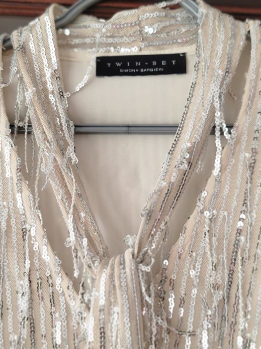 Платье на праздники.