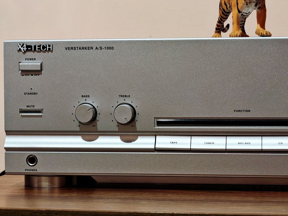 X4-TECH. Amplificator. Sunet excelent. Preț fix !