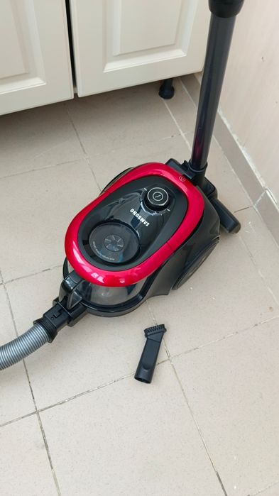 Пылесос Samsung 1800w