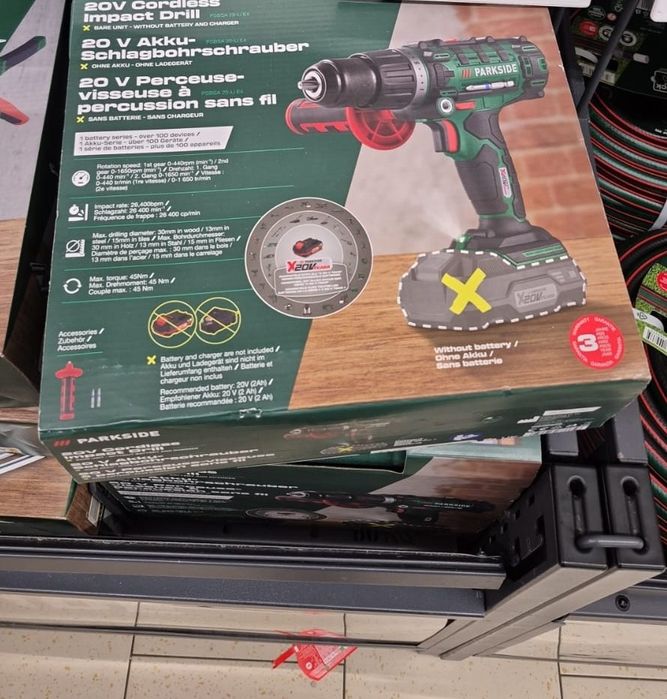 Bormasina cu percutie/ autofiletanta 20 v