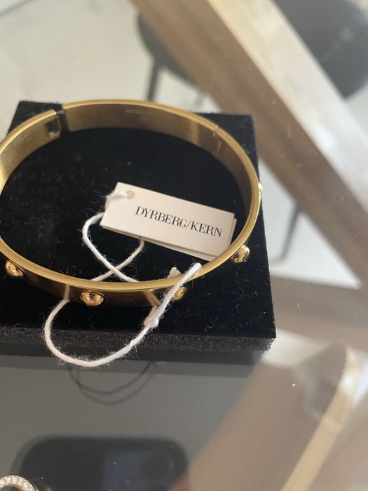 Дизайнерски гривни Dyrberg/kern