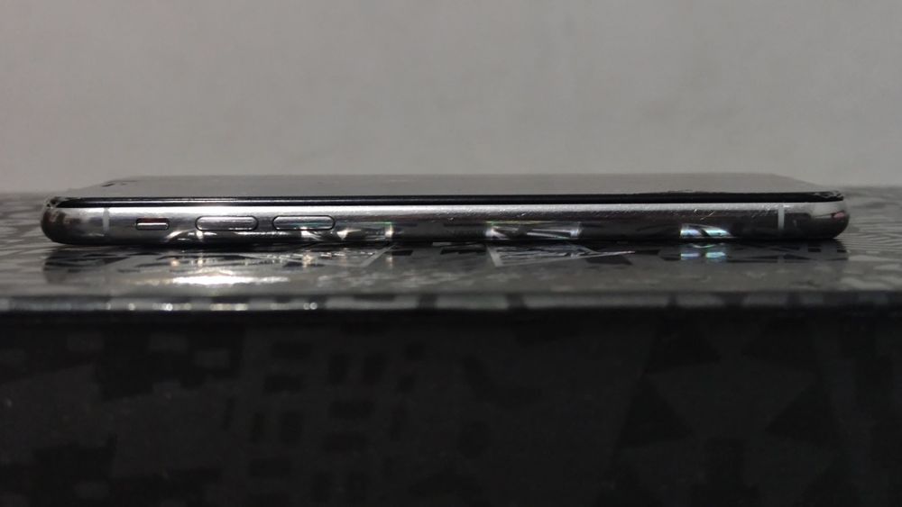 В продаже iPhone x