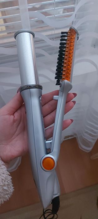 Маша за коса едри къдрици или изправяне