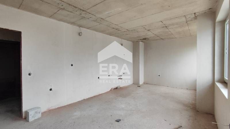 Продава се Тристаен апартамент в Варна, Владислав Варненчик - 92 кв.м за 1522 €/кв.м - Снимка #4