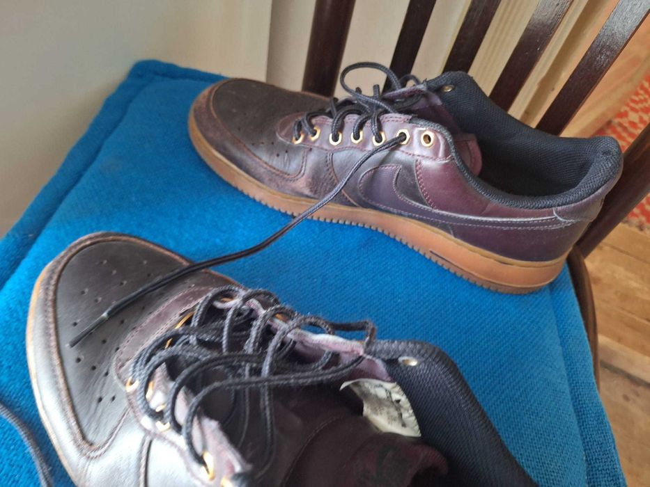 Nike Air Force 1 Winterized Burgundy