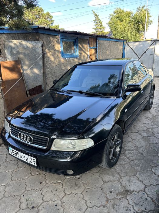 Продам Ауди А4 2000