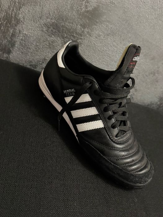 Ghete Fotbal  Adidas MUNDIAL TEAM