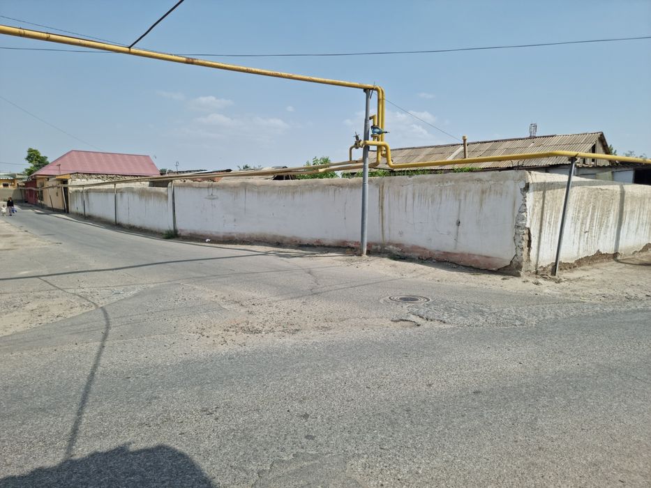 ХОВЛИ Сотилади ВАРИАНТ БОР Нархи Килишамиз