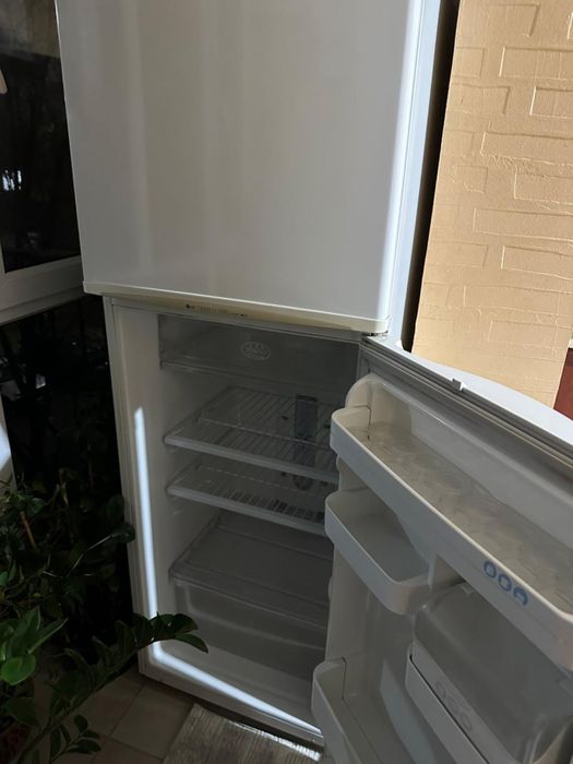 Холодильник в хорошем состоянии