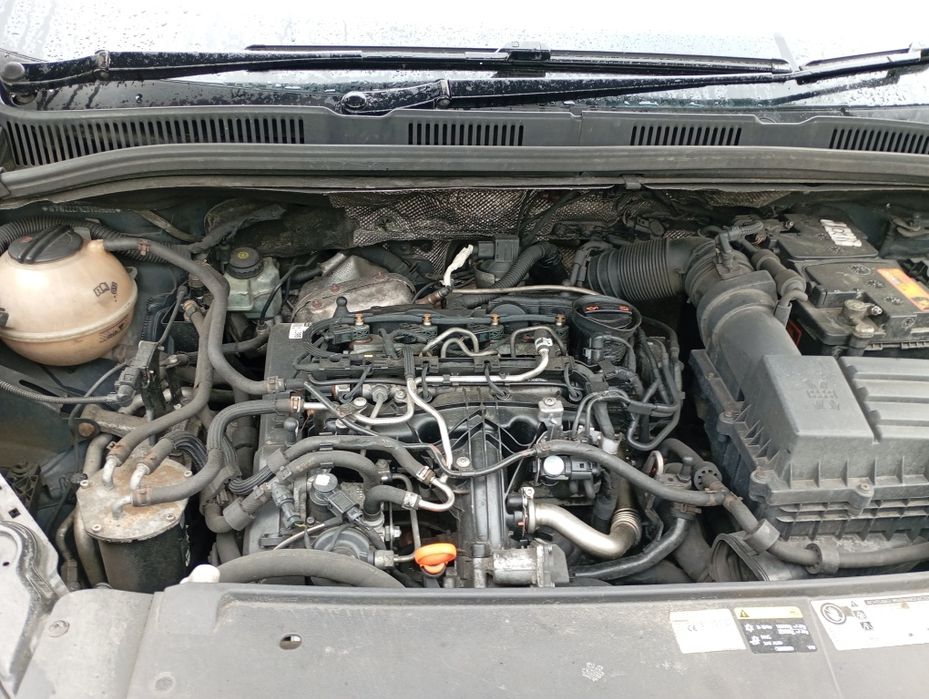 Фолксваген Шаран 2.0 тди дсг 140 коня  2013 год