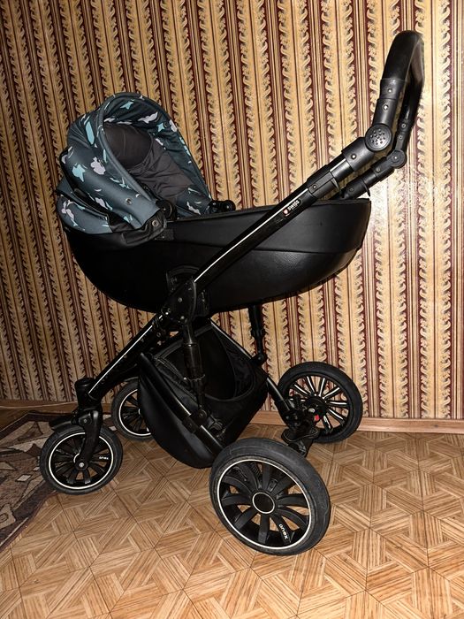 Продам каляску спортивный Anex