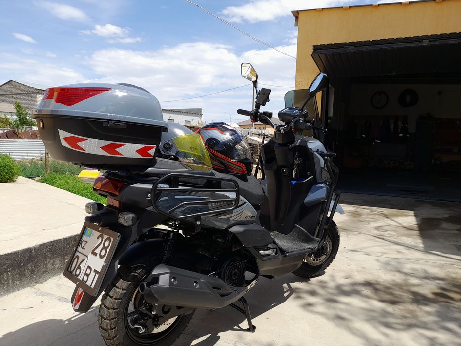 Скутер Танк BAS 175 куб