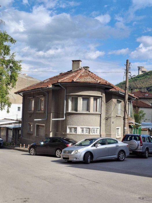 Продава се Етаж от къща в Варна, Западна промишлена зона - 114 кв.м за 984 €/кв.м - Снимка #1